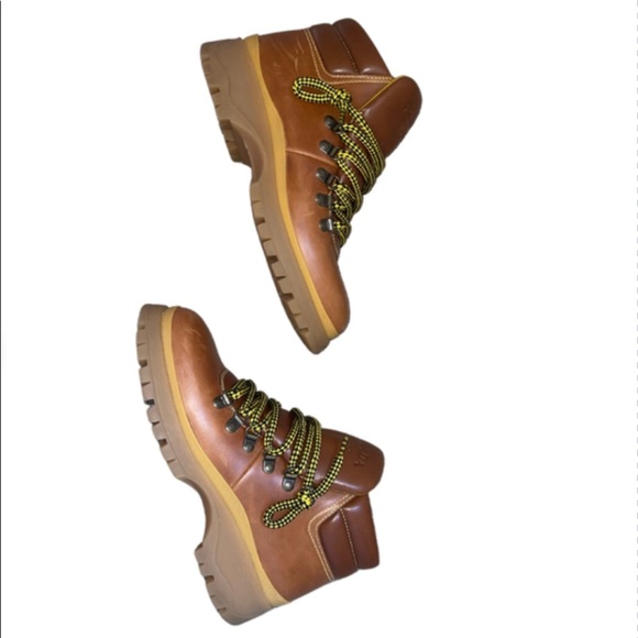 Prada boots - Picture 9 of 10